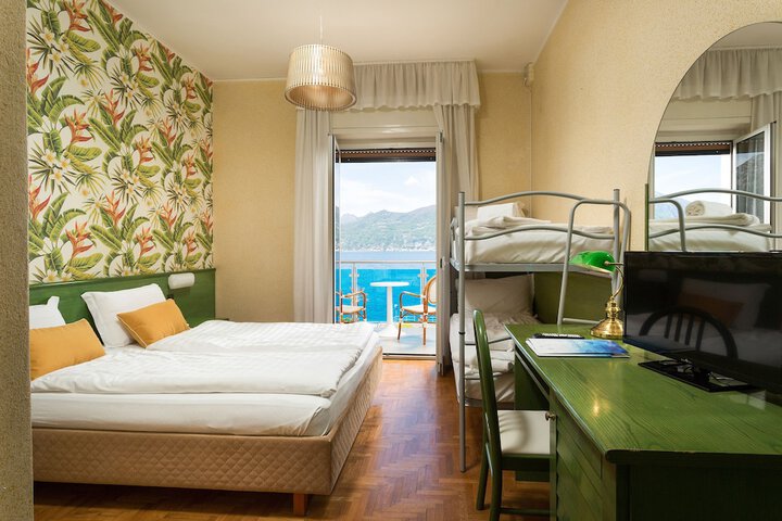 Room 3 of 57