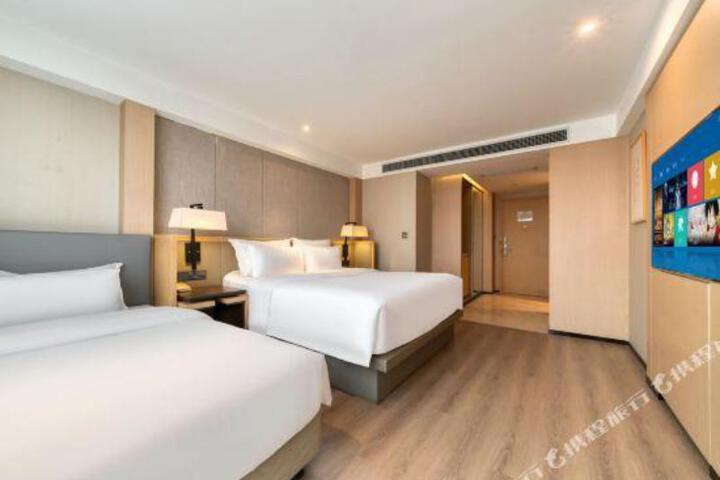 Room 22 of 116