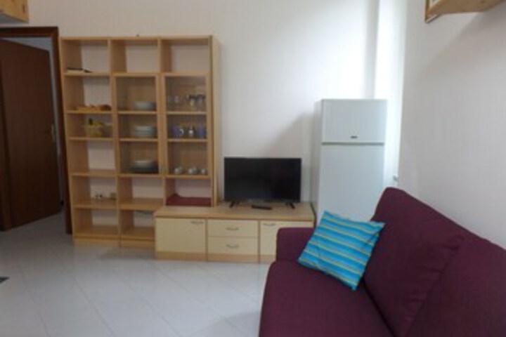 Room 18 of 33