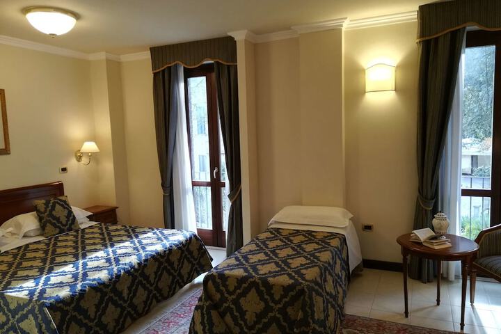 Room 10 of 59