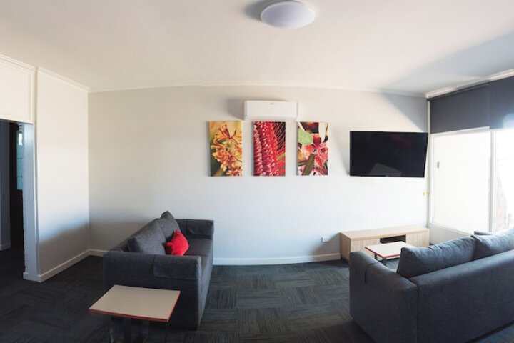 Room 36 of 68
