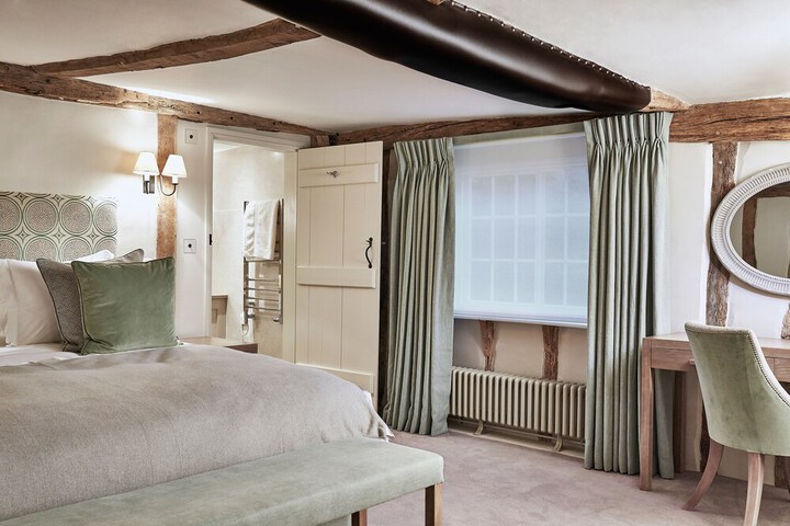 Room 12 of 51