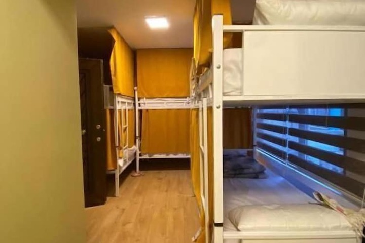 Room 15 of 23