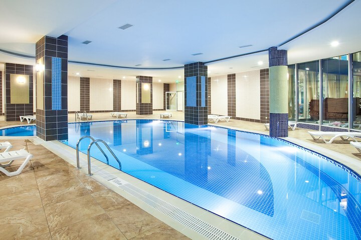 Pool 22 of 69