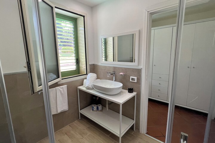 Room 7 of 21