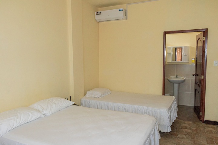 Room 6 of 35