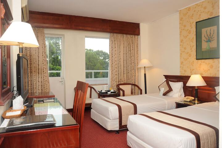 Room 15 of 29