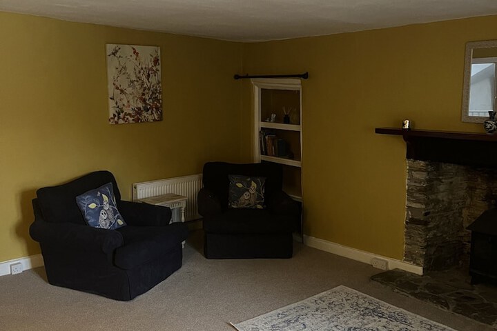 Room 7 of 19