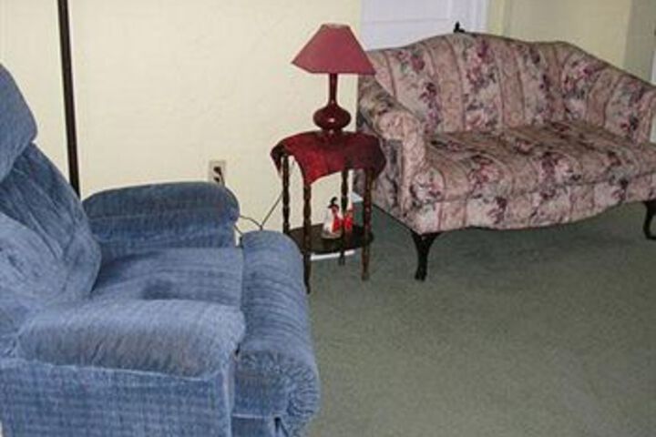 Room 68 of 77