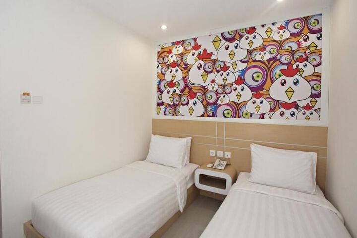 Room 14 of 34