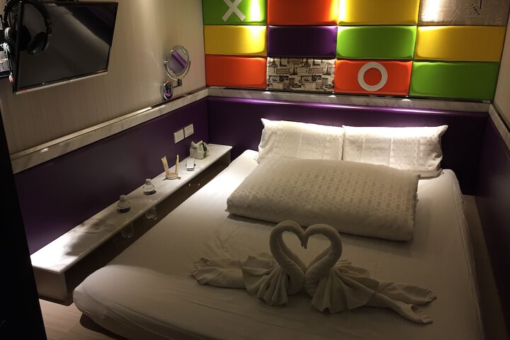Room 15 of 61