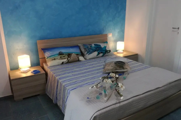 Room 2 of 12