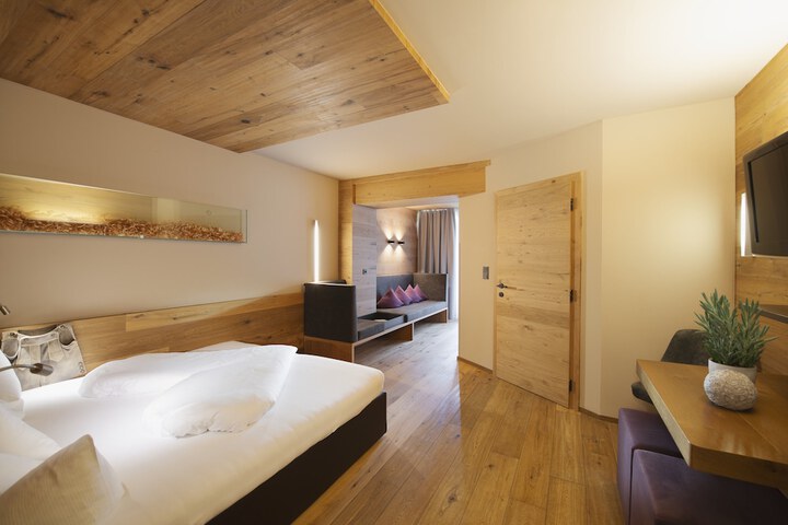 Room 18 of 73