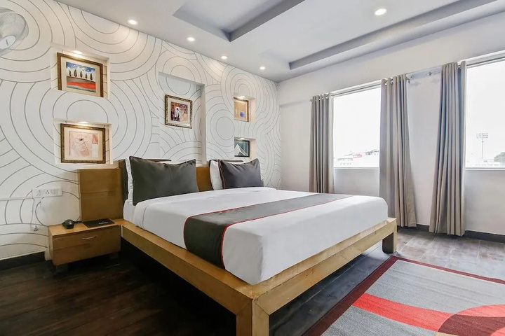 Room 4 of 17
