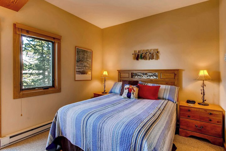 Room 34 of 229