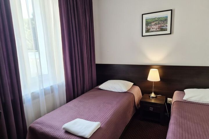 Room 3 of 12