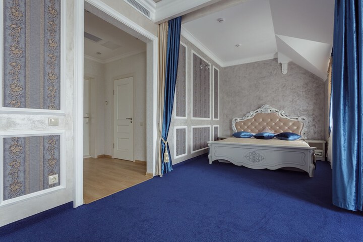 Room 25 of 47