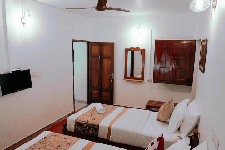 Room 14 of 84