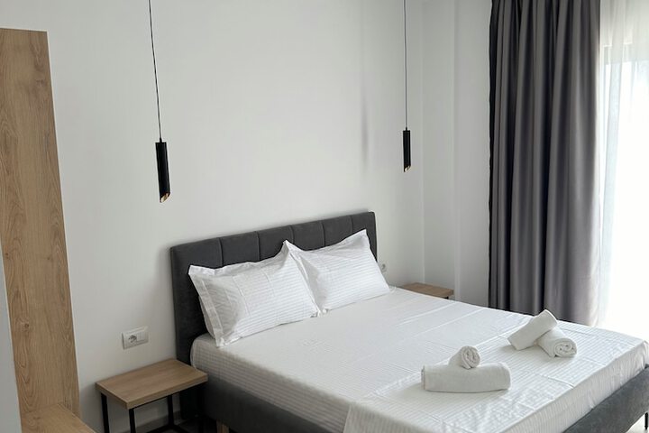 Room 42 of 152