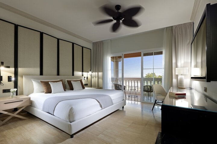 Room 17 of 274