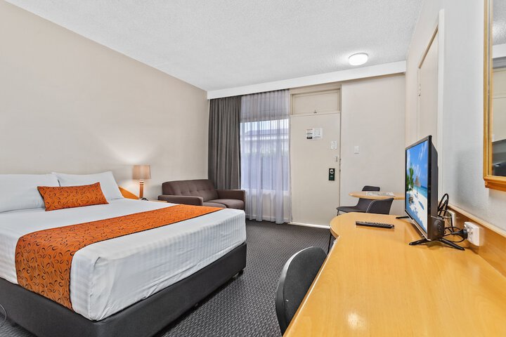 Room 5 of 35