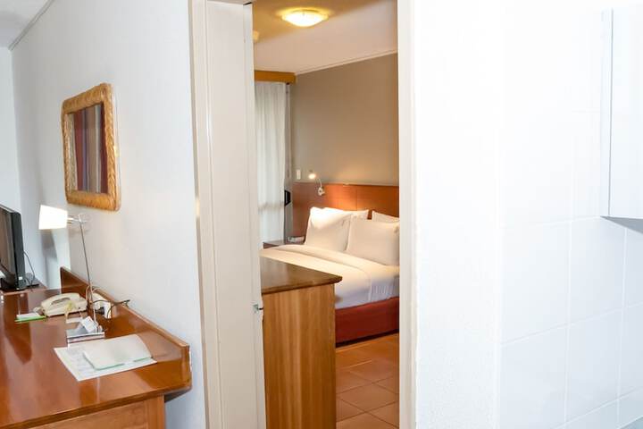 Room 6 of 113