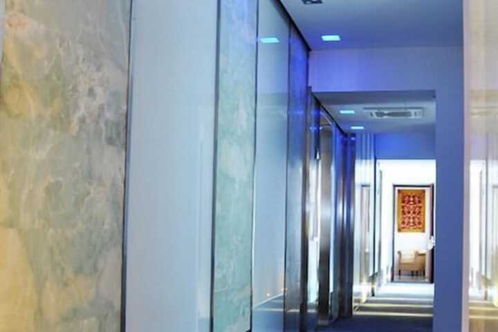Ballroom/Hall 40 of 43