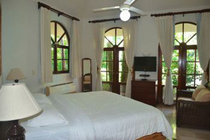 Room 6 of 22