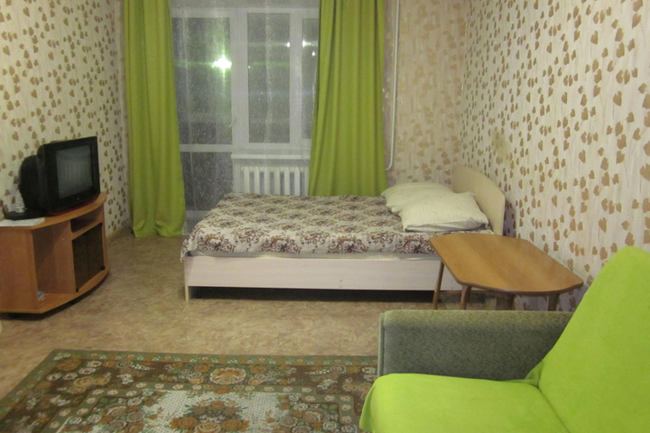 Room 9 of 14