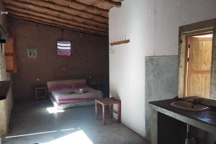Room 5 of 21