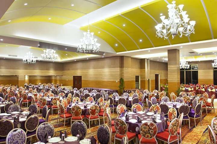 Ballroom/Hall 39 of 46