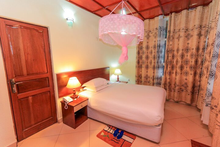 Room 29 of 97
