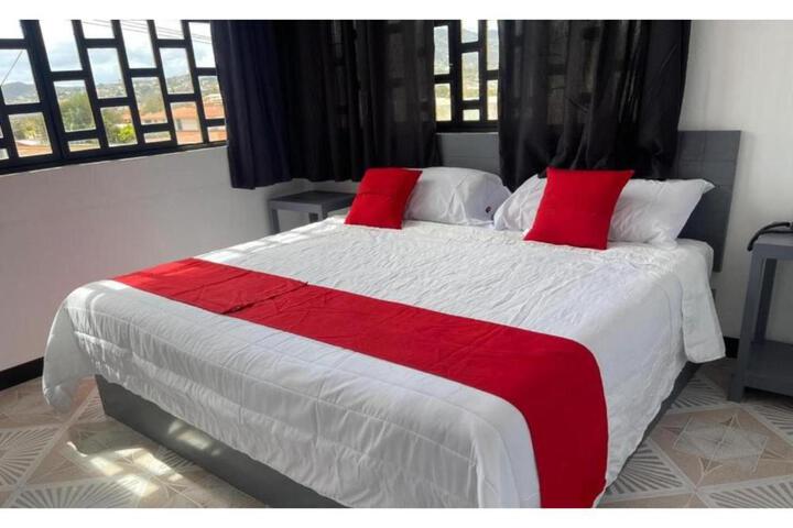 Hotel Puerta Sur