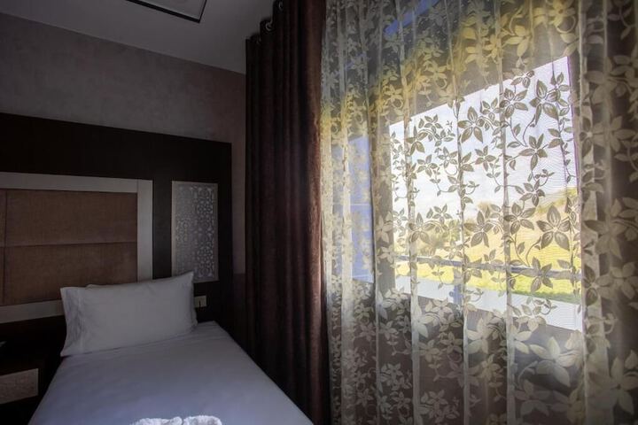 Room 22 of 62