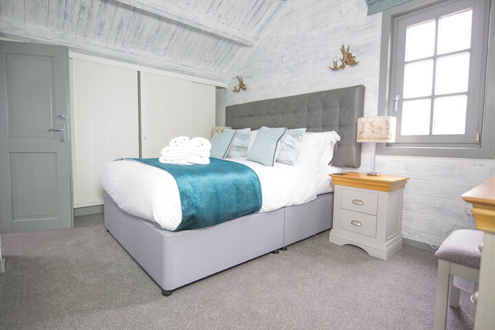 Room 9 of 179