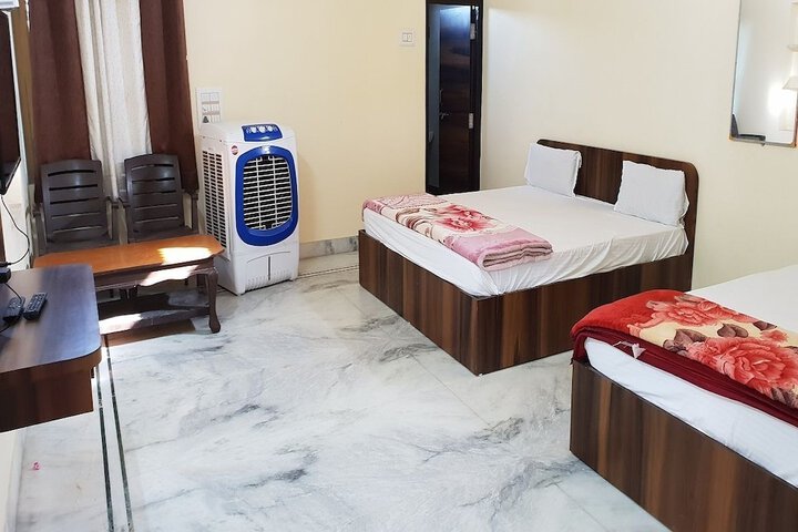 Room 4 of 39