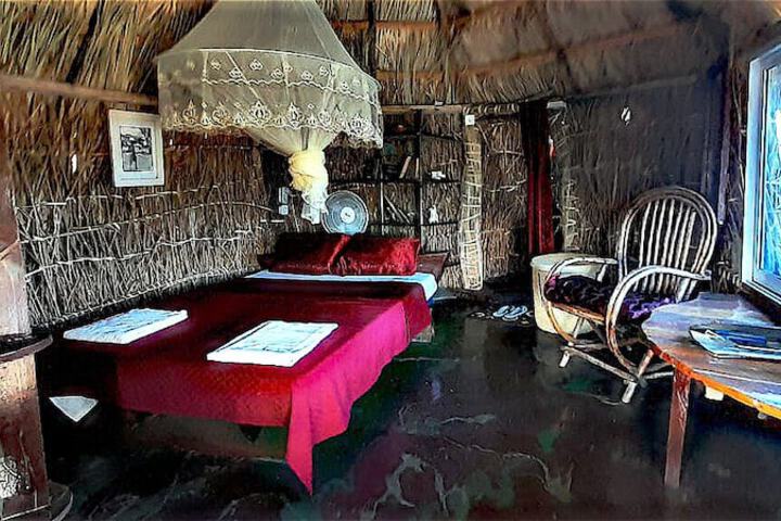 Room 13 of 46