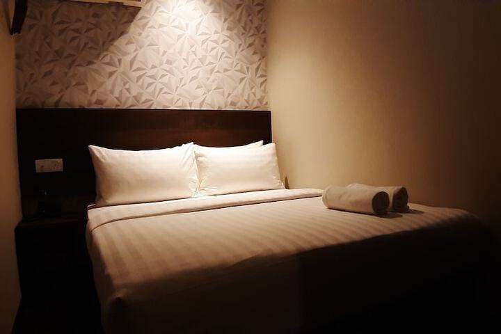 Room 38 of 138
