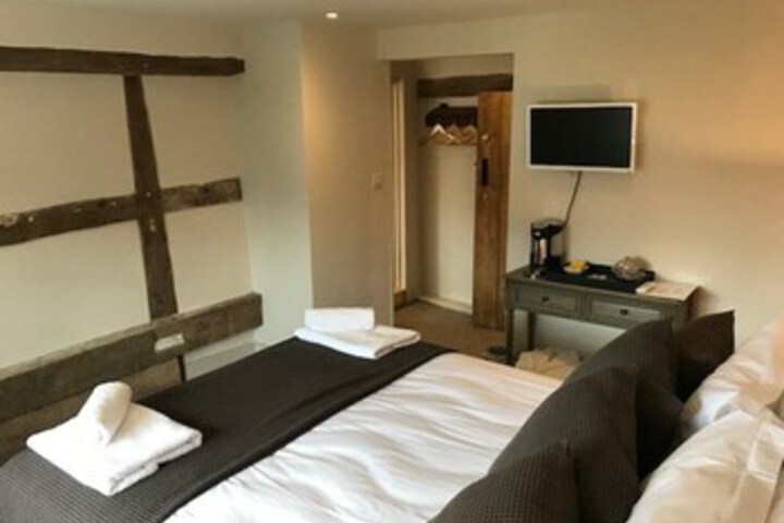 Room 14 of 14