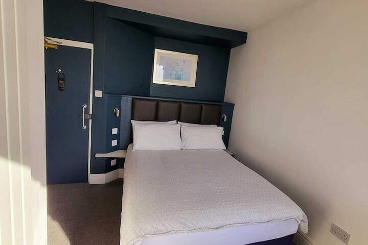 Room 11 of 56