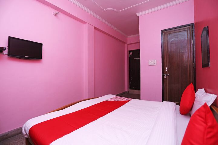 Room 25 of 32