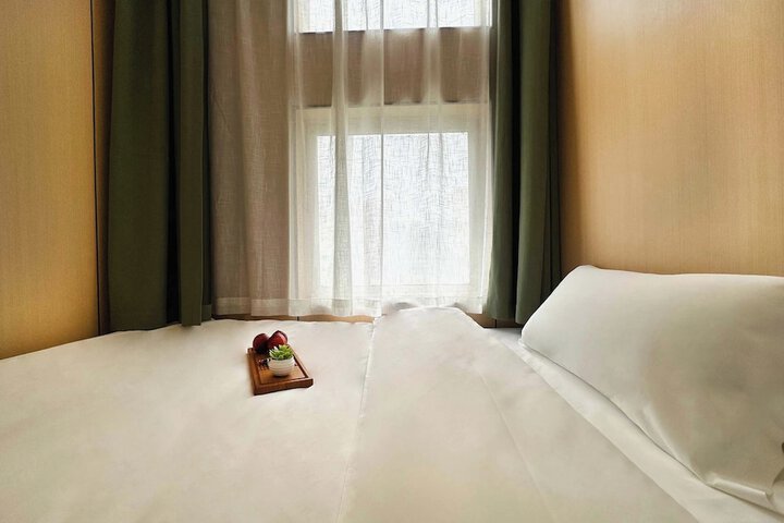 Room 7 of 67