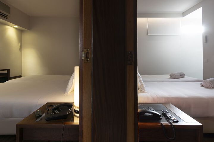 Room 32 of 105