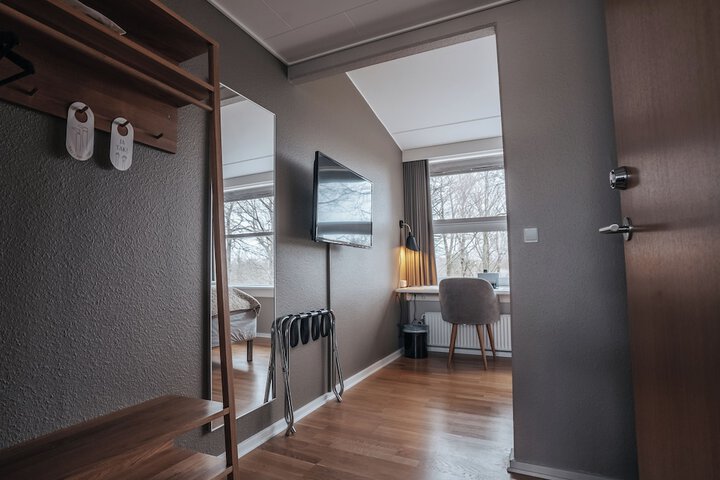 Room 40 of 80