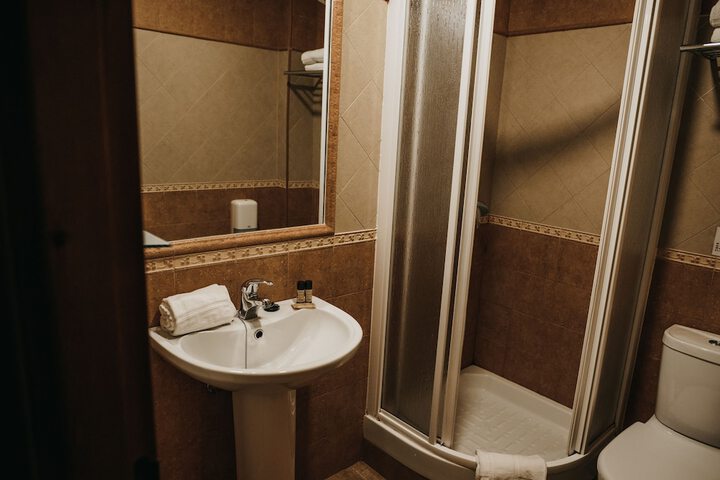 Room 50 of 89