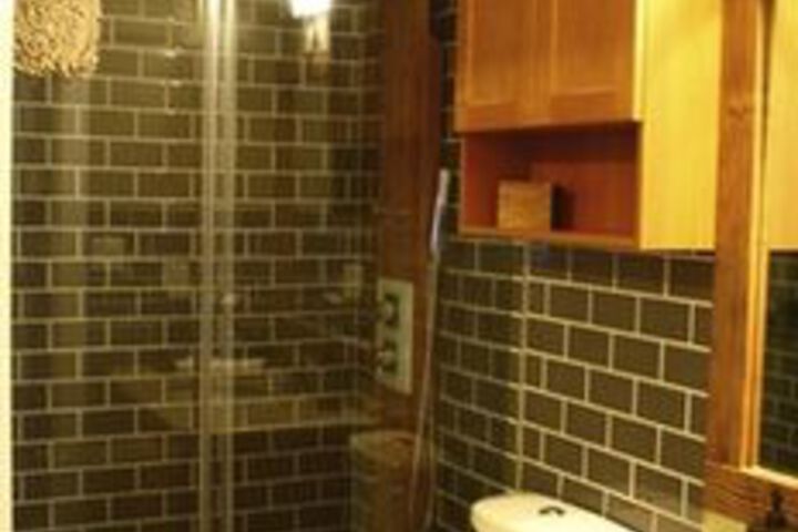 Room 2 of 13