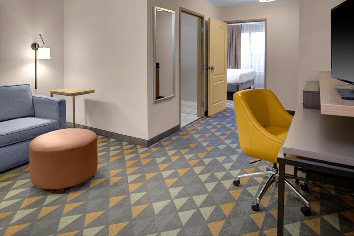 1 King Bed Suite (3 of 6)