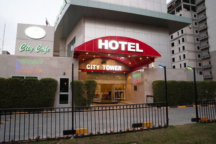 Hotel Exterior 84 of 102