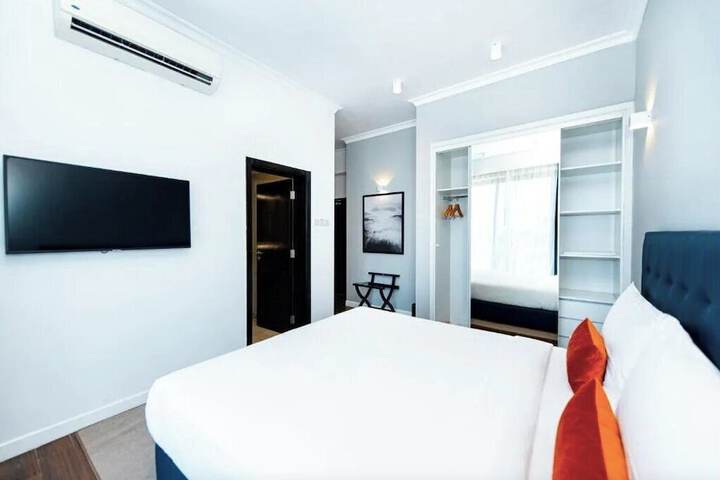 Room 20 of 66
