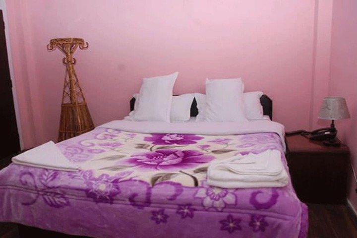 Room 8 of 41